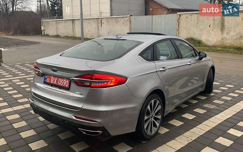 Седан Ford Fusion 2020 в Львові