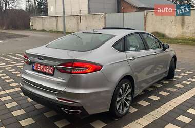Седан Ford Fusion 2020 в 