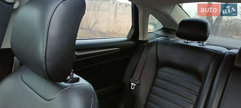 Седан Ford Fusion 2012 в Павлограде