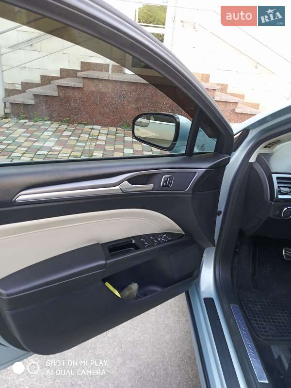Седан Ford Fusion 2014 в Кропивницком