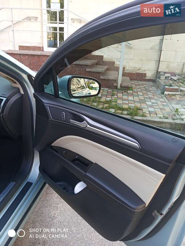 Седан Ford Fusion 2014 в Кропивницком