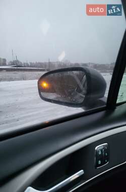 Седан Ford Fusion 2013 в 