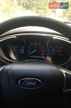 Седан Ford Fusion 2015 в Кривом Роге