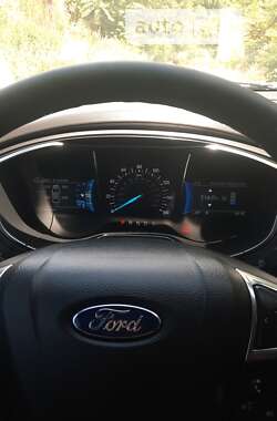 Седан Ford Fusion 2015 в Кривому Розі