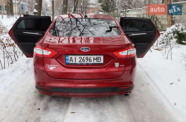Седан Ford Fusion 2013 в 