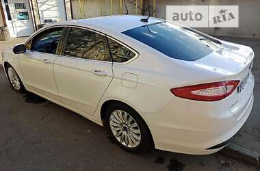 Седан Ford Fusion 2015 в Одессе