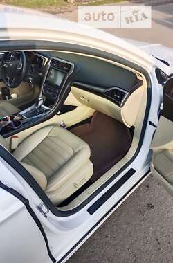 Седан Ford Fusion 2015 в Одессе