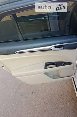 Седан Ford Fusion 2015 в Одессе