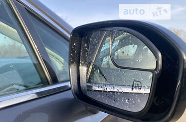 Седан Ford Fusion 2013 в 