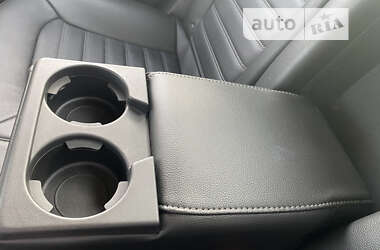 Седан Ford Fusion 2013 в 