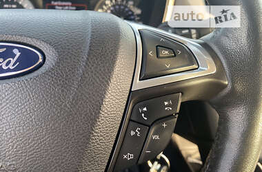 Седан Ford Fusion 2013 в 
