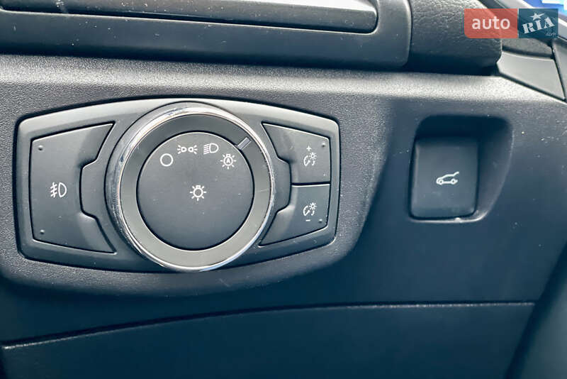 Седан Ford Fusion 2016 в Одесі