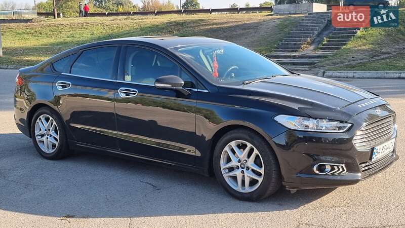 Седан Ford Fusion 2013 в Олександрії