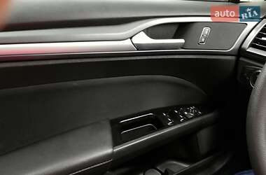 Седан Ford Fusion 2013 в Александрие