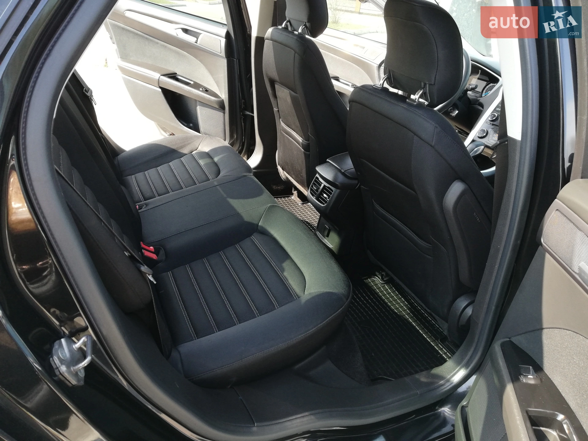 2013 Ford Fusion - мініатюра 26
