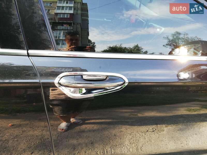 Седан Ford Fusion 2013 в Олександрії
