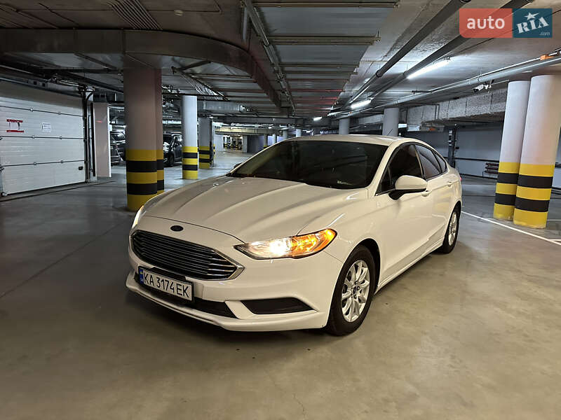 Ford Fusion 2016