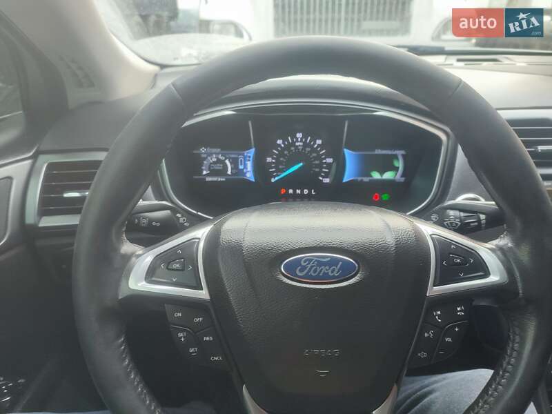 Седан Ford Fusion 2013 в Одессе