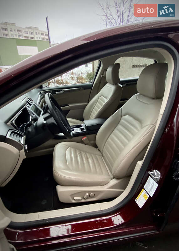 Седан Ford Fusion 2016 в Івано-Франківську