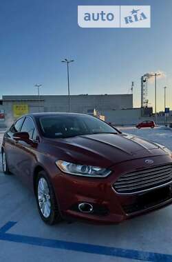 Седан Ford Fusion 2013 в Львове