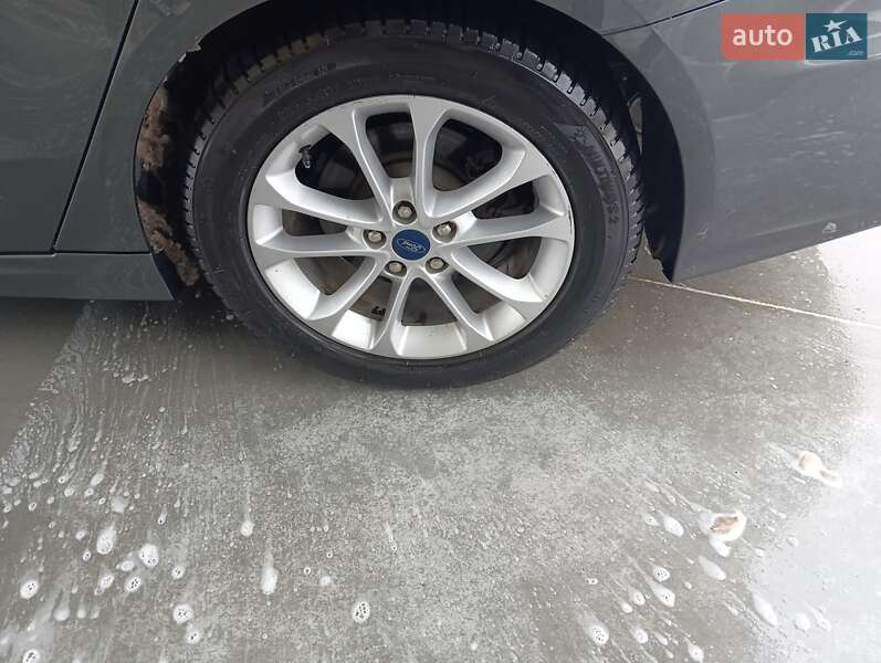 Седан Ford Fusion 2019 в Днепре