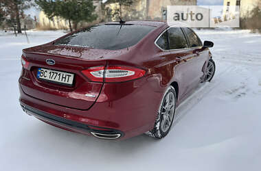 Седан Ford Fusion 2014 в Львове