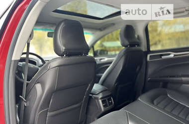 Седан Ford Fusion 2014 в 