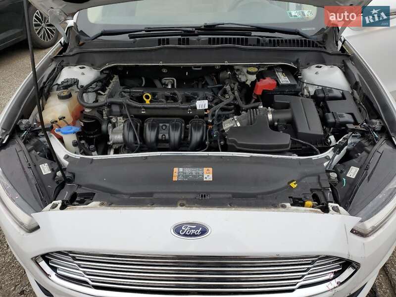 Седан Ford Fusion 2016 в Кропивницькому