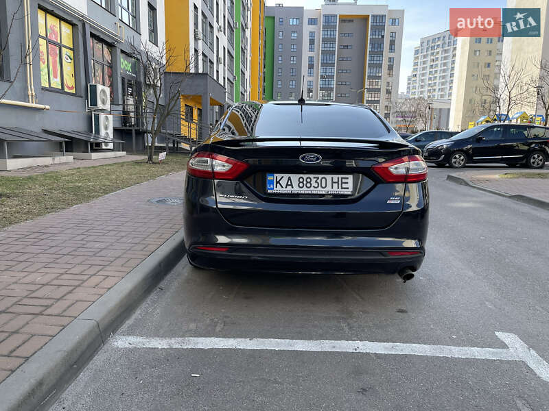 Седан Ford Fusion 2014 в Вишневому