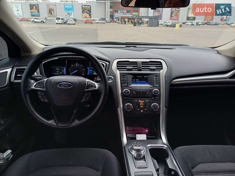 Седан Ford Fusion 2016 в Одесі