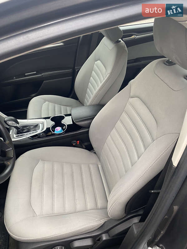 Седан Ford Fusion 2014 в Покрове