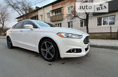 Седан Ford Fusion 2015 в Коломиї