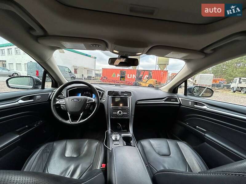 Седан Ford Fusion 2019 в Одессе