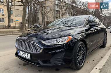 Седан Ford Fusion 2019 в Одесі