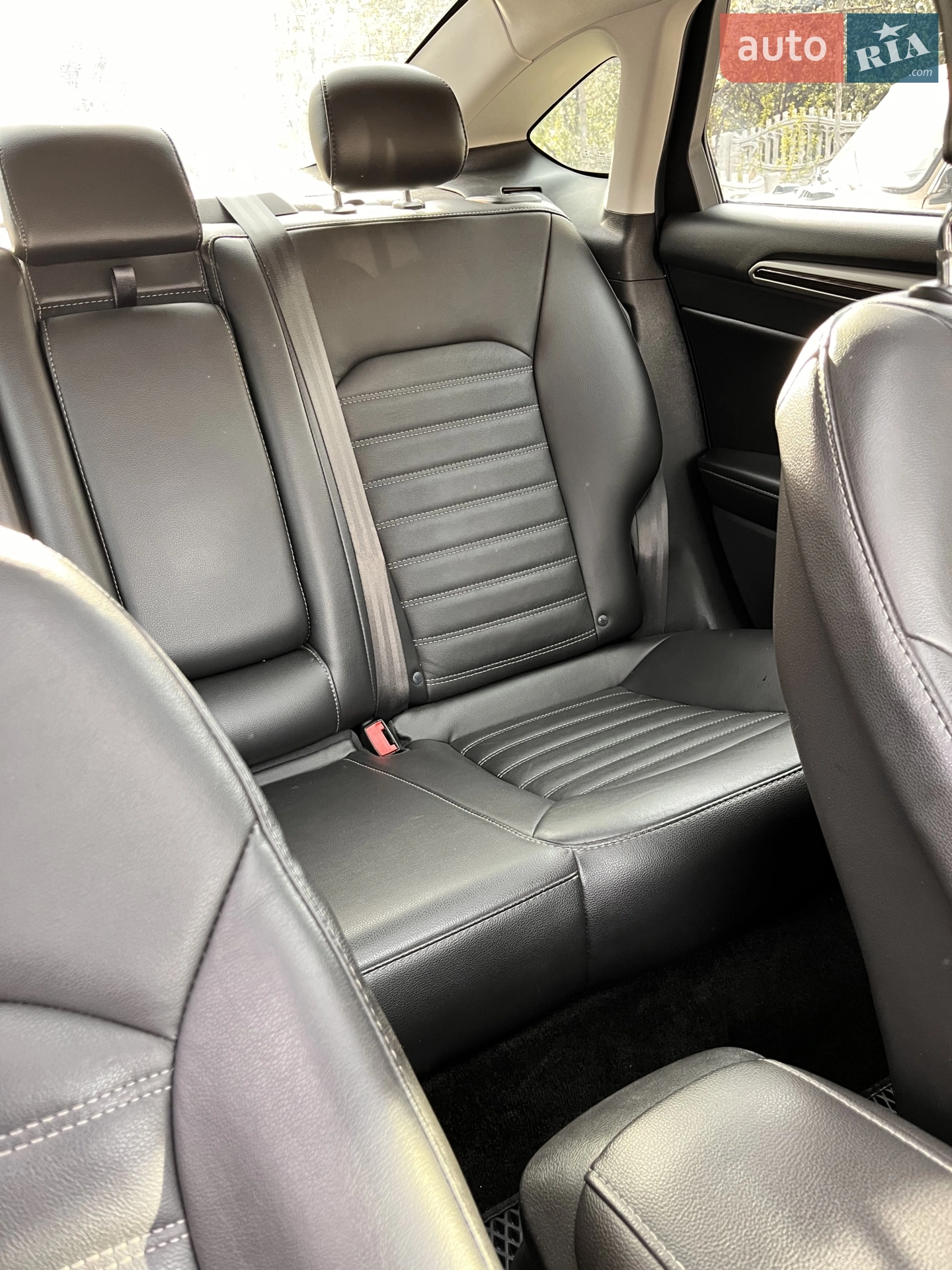 2014 Ford Fusion - мініатюра 16