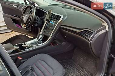 Седан Ford Fusion 2013 в Львове