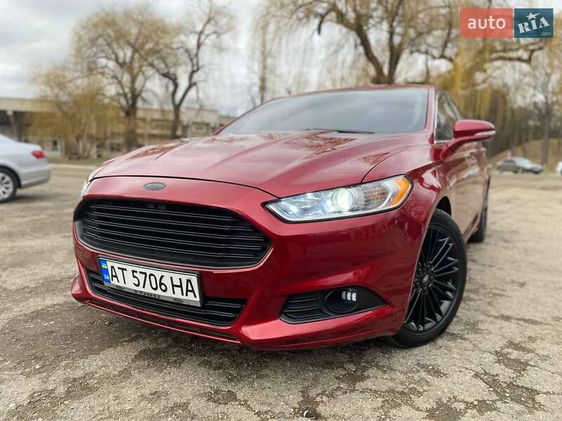 Седан Ford Fusion 2015 в Івано-Франківську