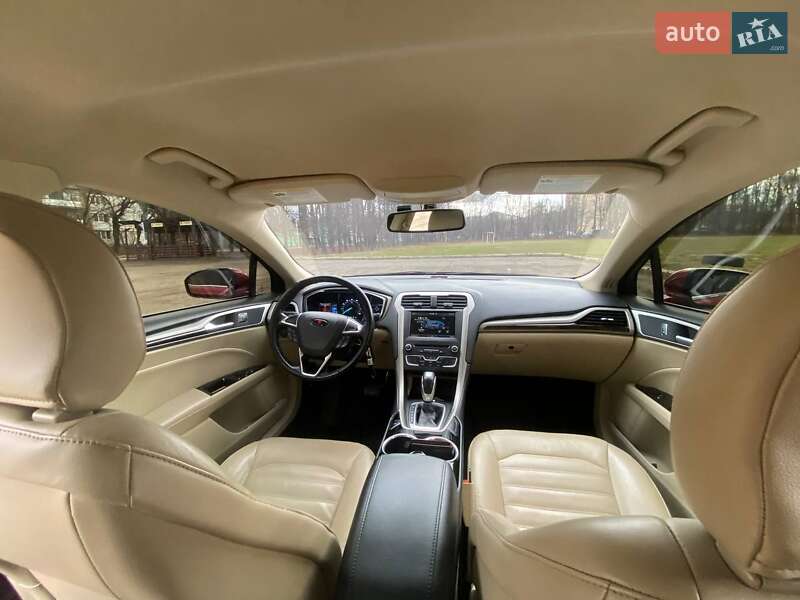 Седан Ford Fusion 2015 в Івано-Франківську