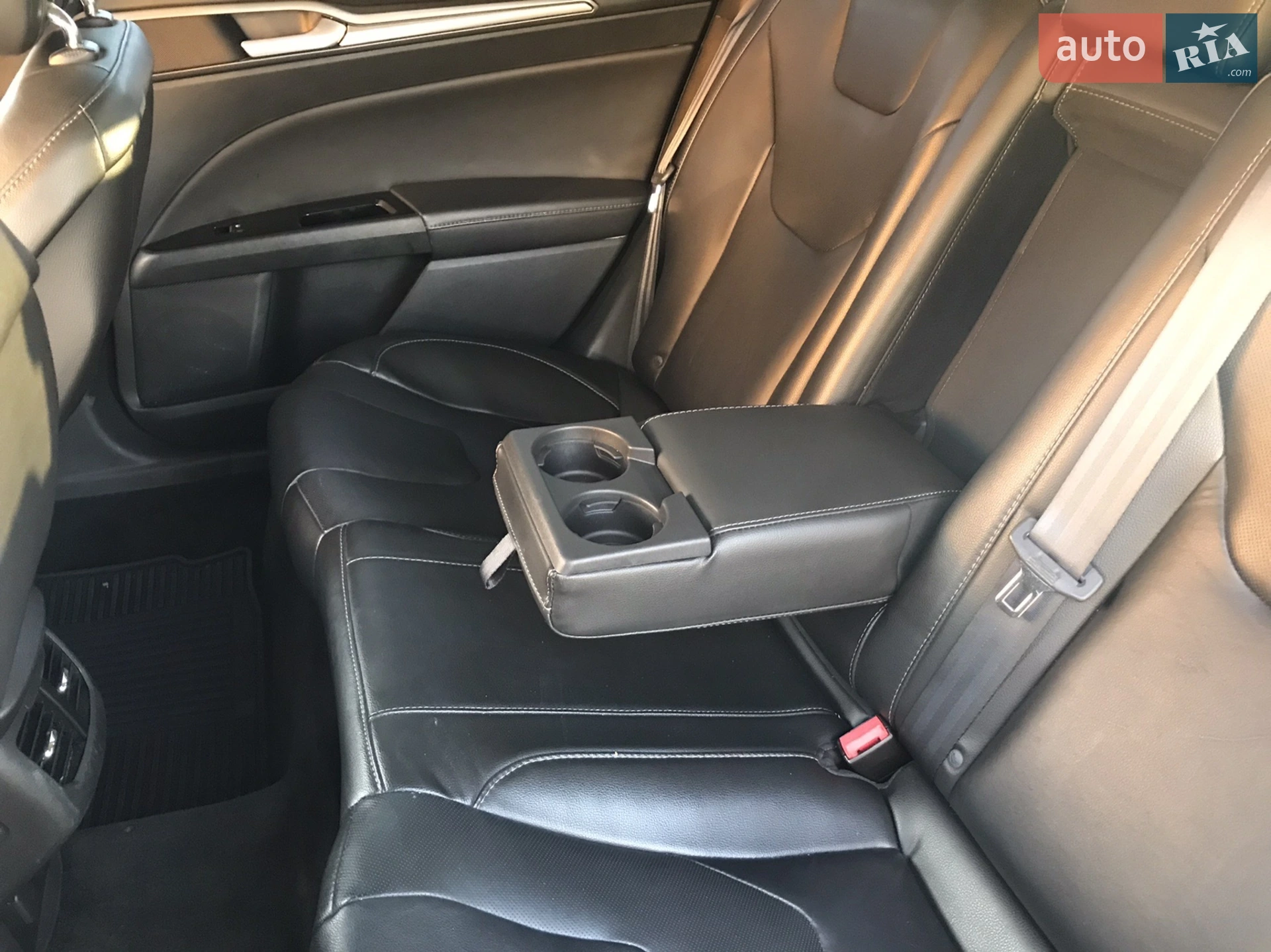 2012 Ford Fusion - мініатюра 4