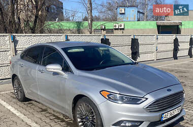 Седан Ford Fusion 2016 в 