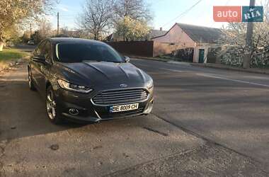 Седан Ford Fusion 2015 в 