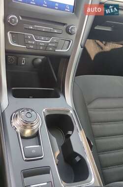 Седан Ford Fusion 2016 в Киеве