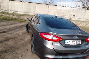Седан Ford Fusion 2014 в Первомайську