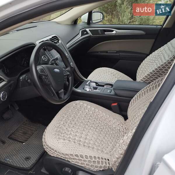 Седан Ford Fusion 2019 в Киеве фото 10 Седан Ford Fusion 2019 в Киеве