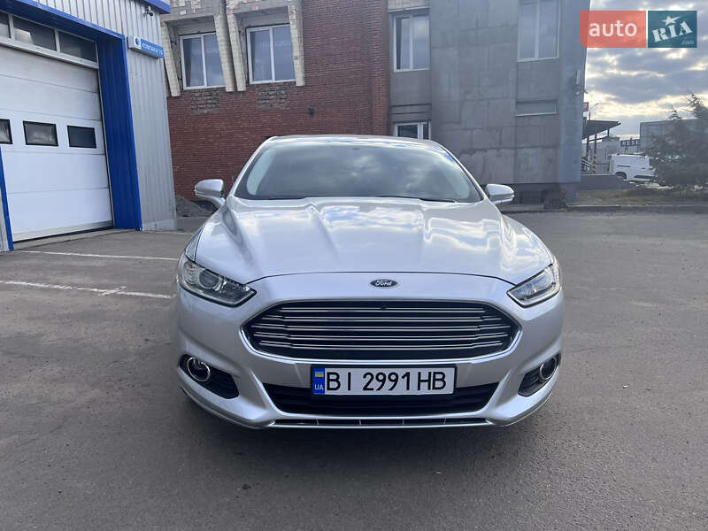Седан Ford Fusion 2013 в Полтаві