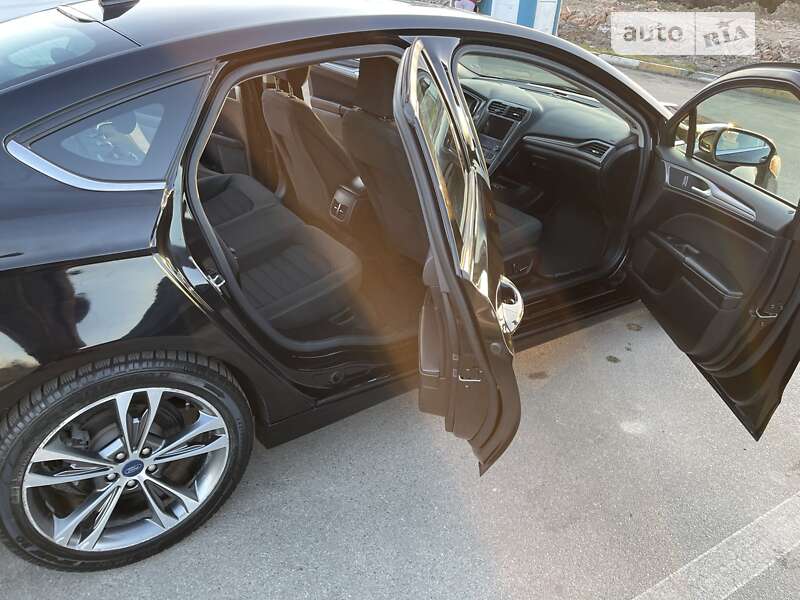 Седан Ford Fusion 2020 в Киеве