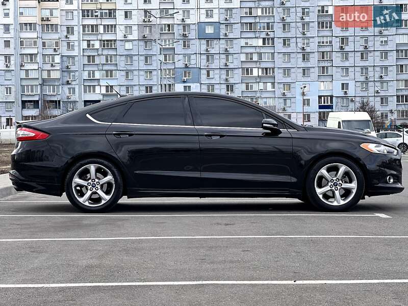 Седан Ford Fusion 2014 в Киеве