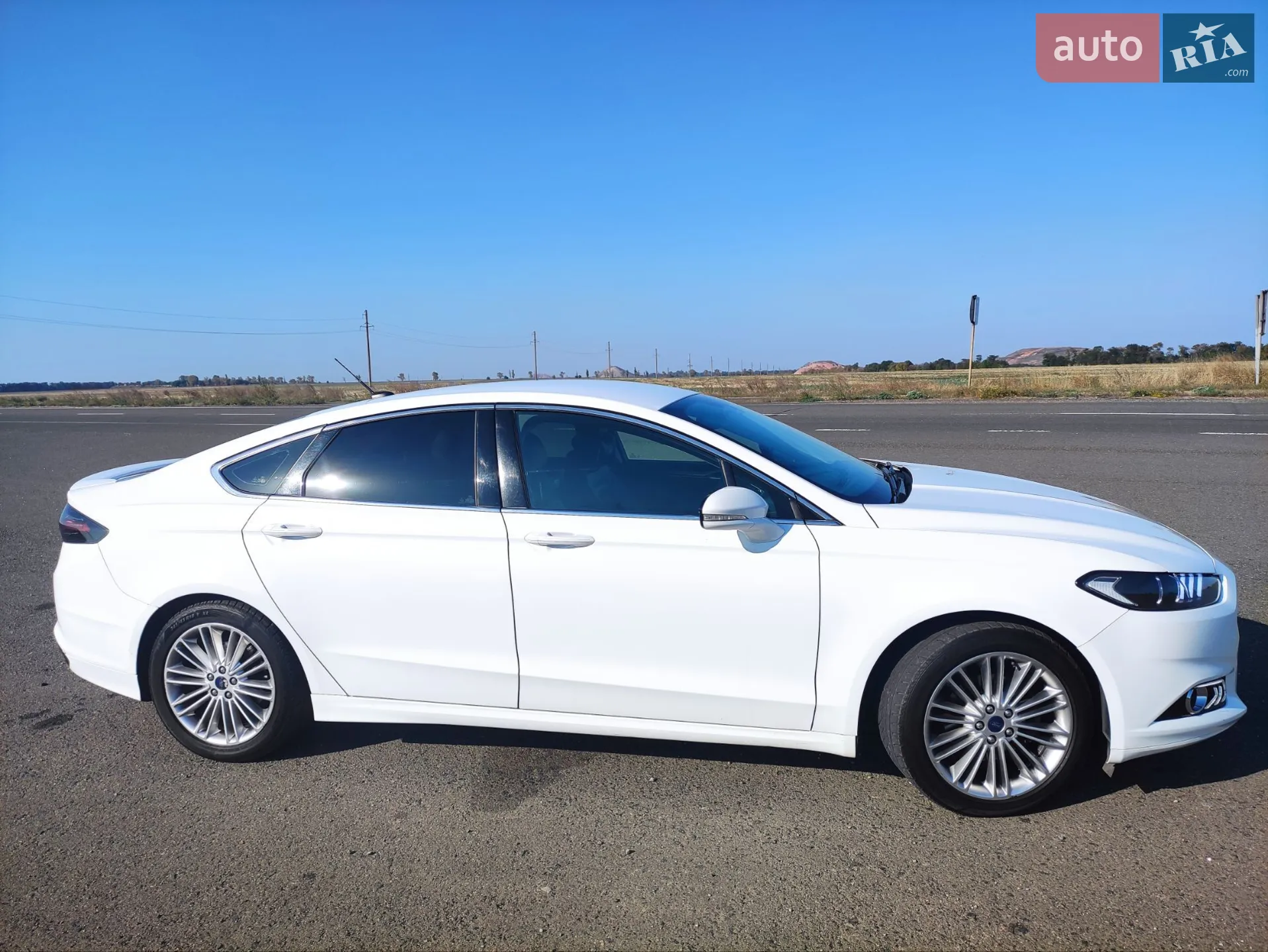 2015 Ford Fusion - мініатюра 25
