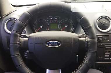 Хэтчбек Ford Fusion 2010 в Запорожье