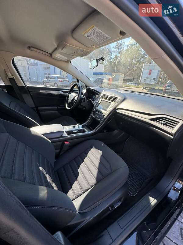 Седан Ford Fusion 2018 в Києві фото 24 Седан Ford Fusion 2018 в Києві